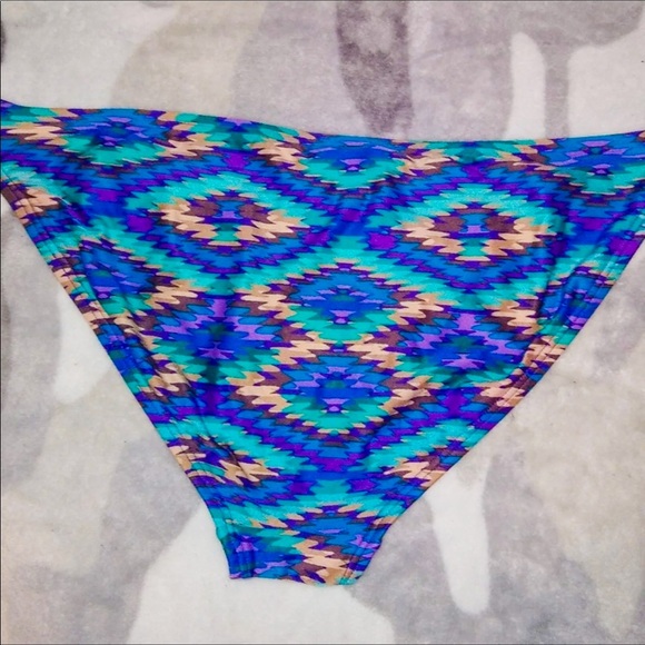🎉SOLD🎉 2Bamboo 2 piece Bikini - Picture 4 of 5